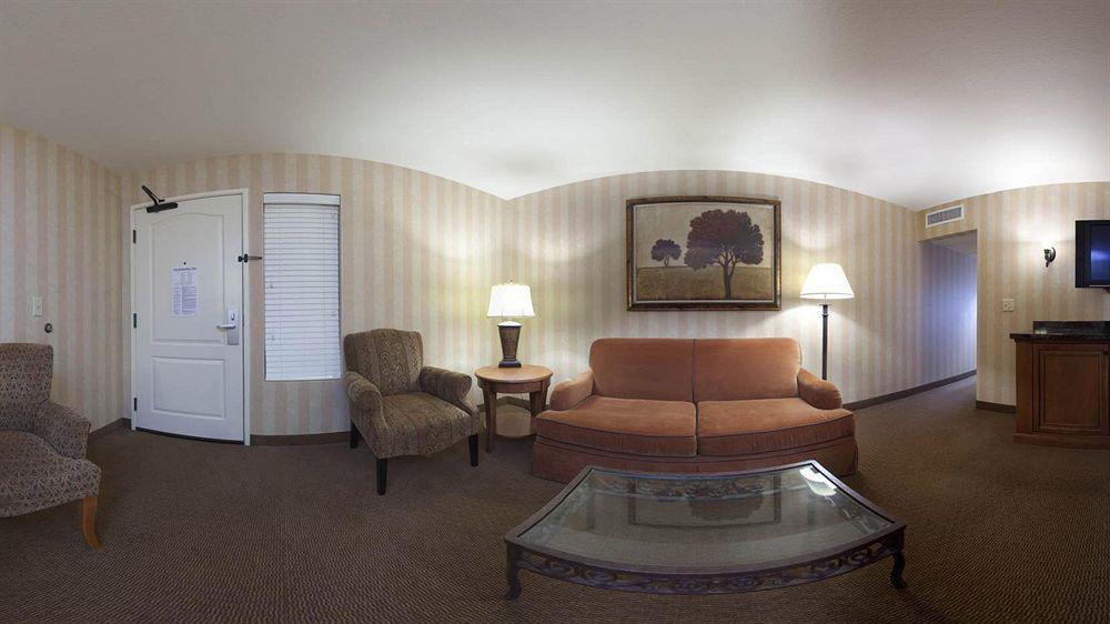 Holiday Inn Hotel & Suites Minneapolis-Lakeville By Ihg Екстер'єр фото